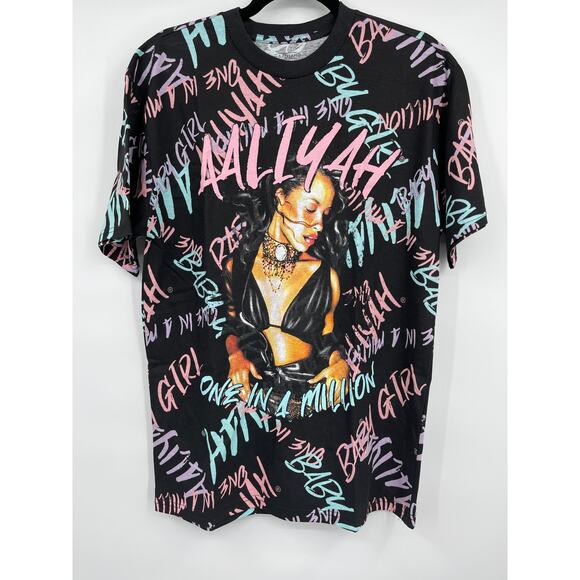 Aaliyah One In A Million Black Graphic TShirt Short Sleeve Large NEW Unisex - Picture 1 of 10